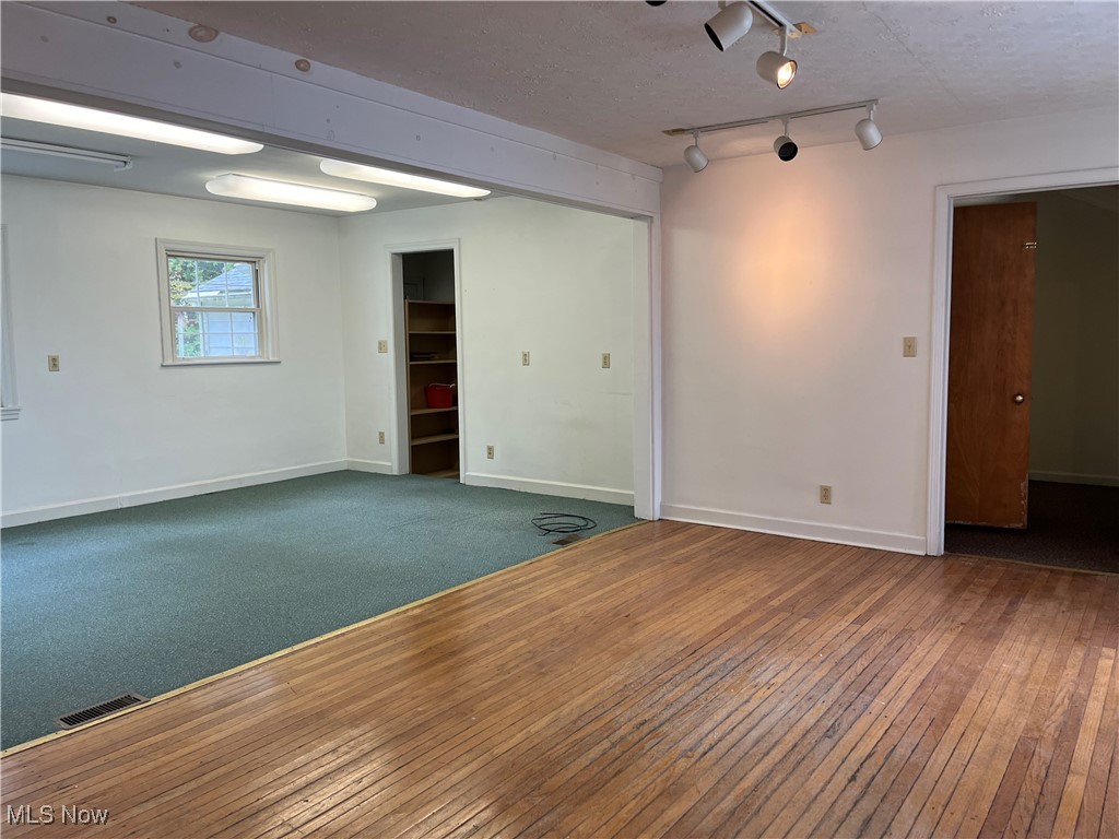 6942 State Route 44 Ravenna OH 44266