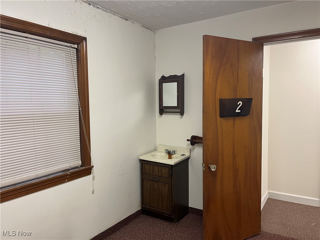 6942 State Route 44 Ravenna OH 44266