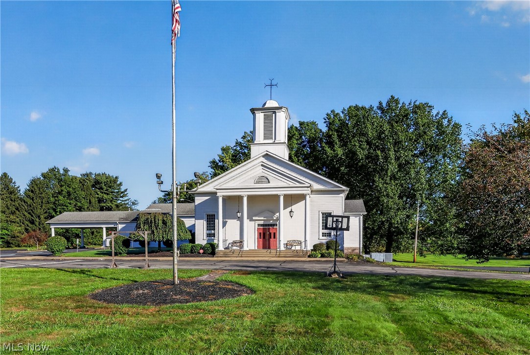 8590 Hitchcock Road Youngstown OH 44512