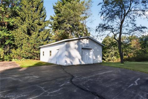 8590 Hitchcock Road Youngstown OH 44512
