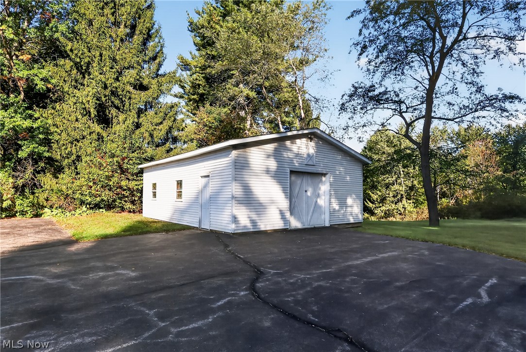 8590 Hitchcock Road Youngstown OH 44512