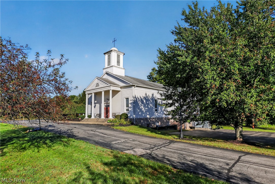 8590 Hitchcock Road Youngstown OH 44512