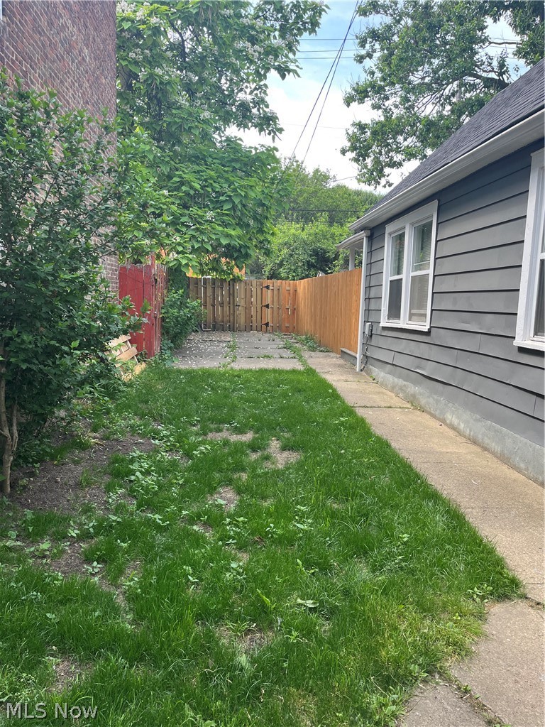 5007 Clark Avenue Cleveland OH 44102