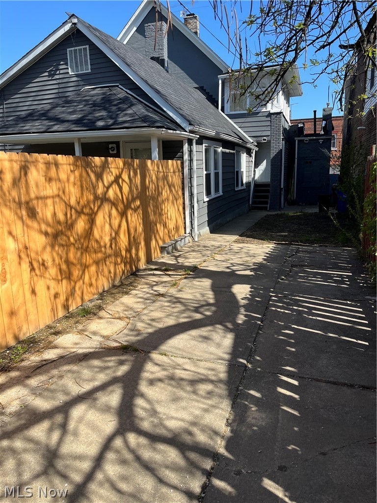 5007 Clark Avenue Cleveland OH 44102