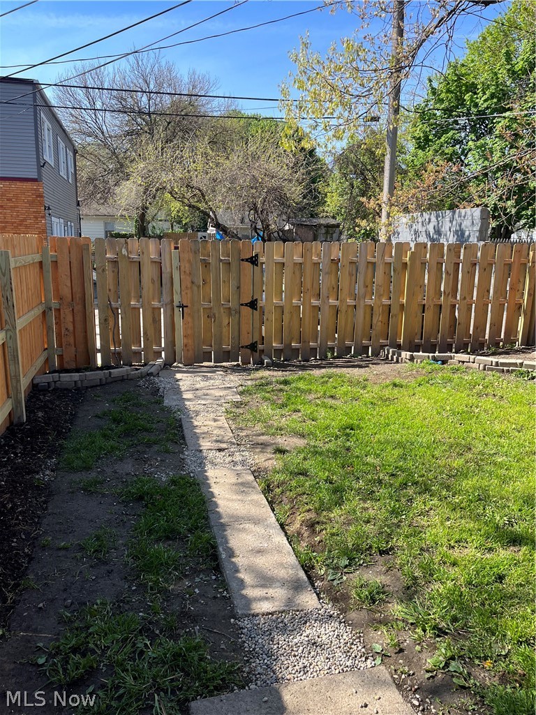 5007 Clark Avenue Cleveland OH 44102