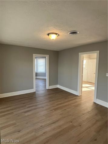 5007 Clark Avenue Cleveland OH 44102