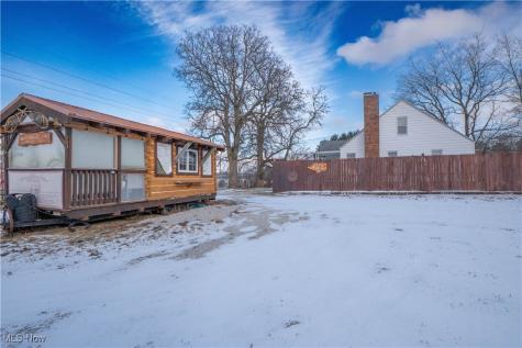 8216 Navarre Road SW Massillon OH 44662