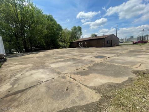 Navarre Road SW Canton OH 44706