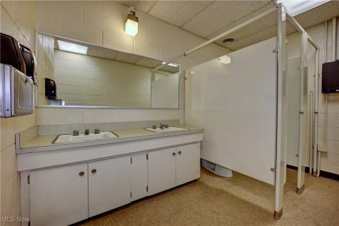 204 W Main Street Dalton OH 44618