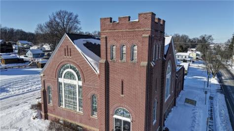 204 W Main Street Dalton OH 44618