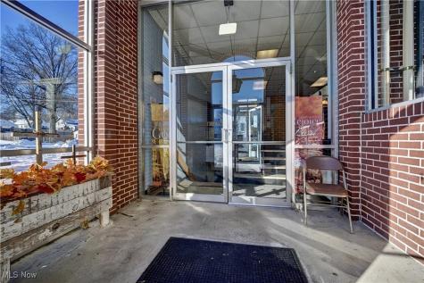 204 W Main Street Dalton OH 44618