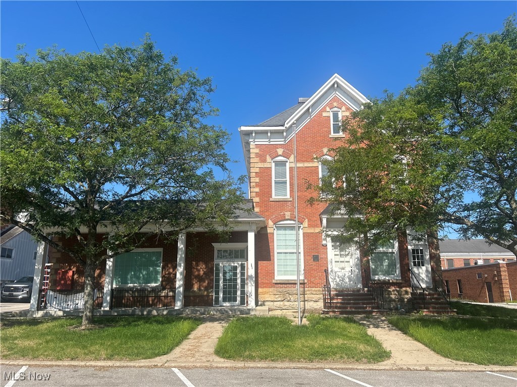 14522 N Cheshire Street Burton OH 44021