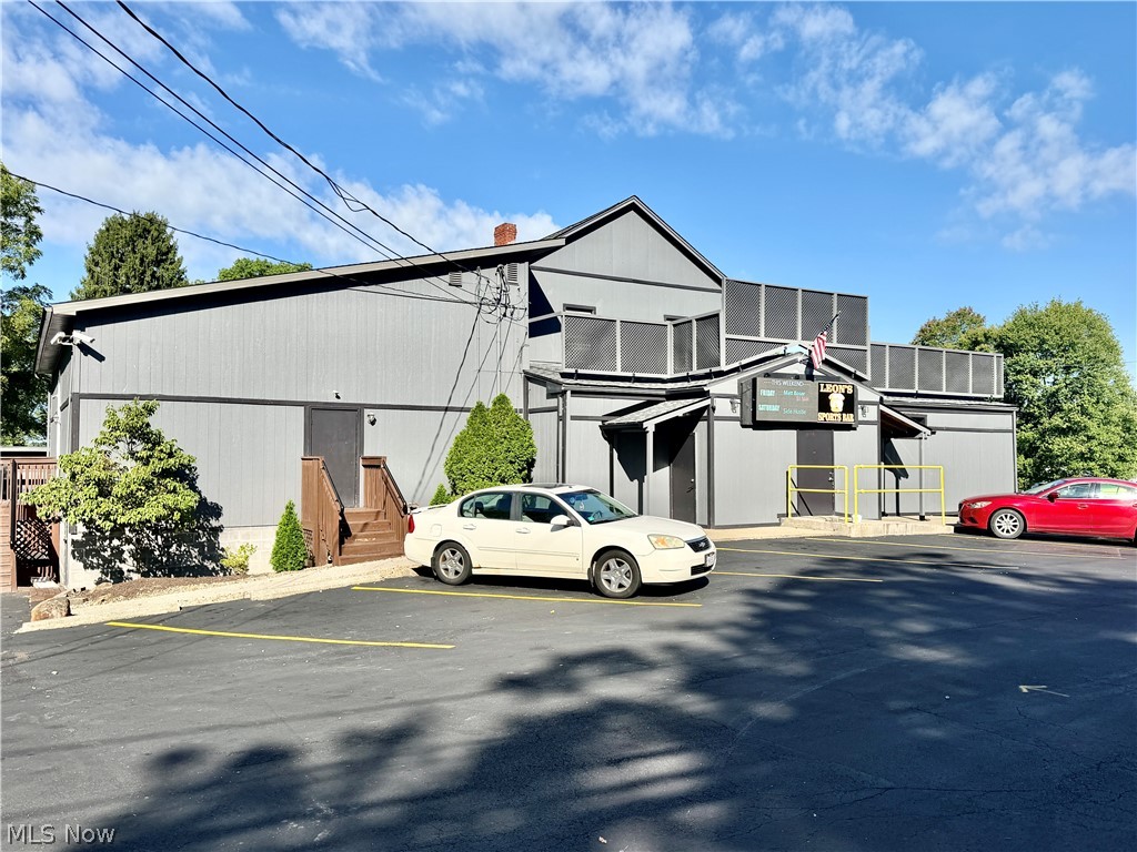1111 Niles Cortland Road NE Howland OH 44484