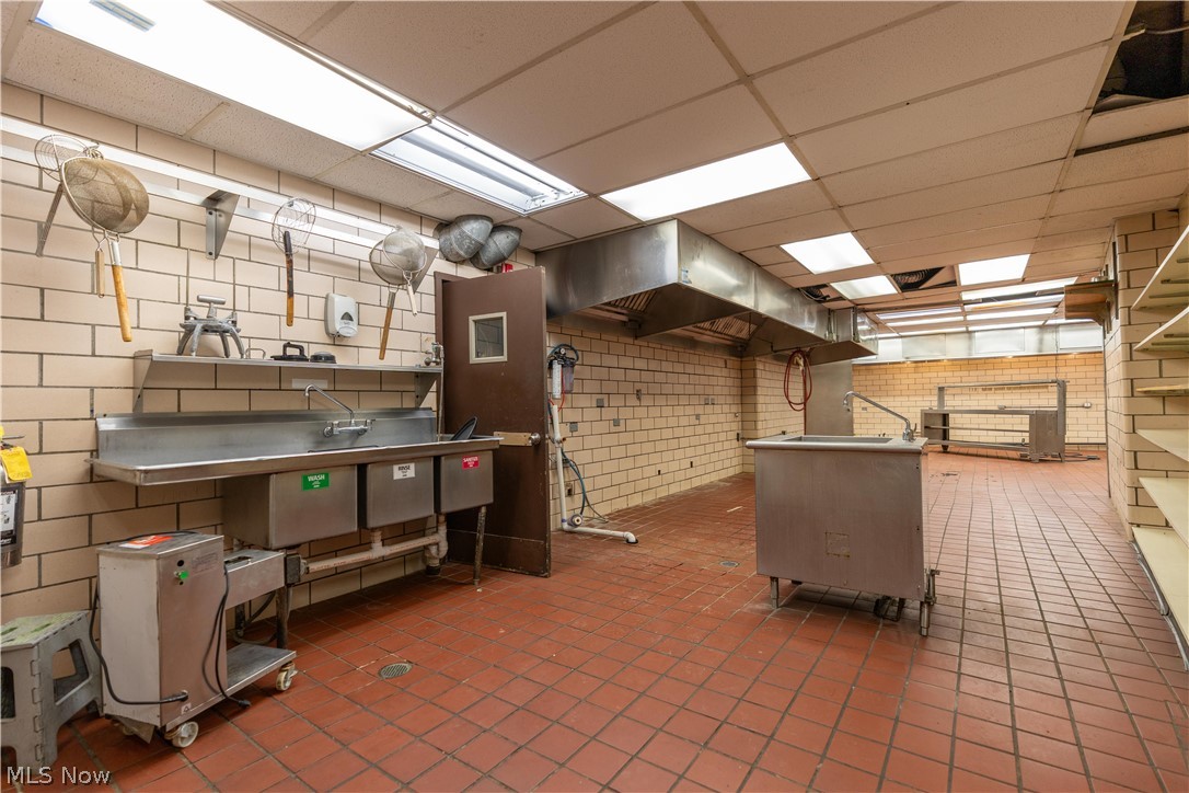 2729 Cleveland Avenue NW Canton OH 44709