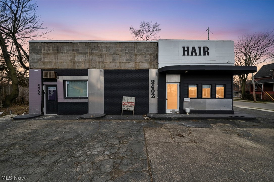 8400-8402 Cedar Avenue Cleveland OH 44103