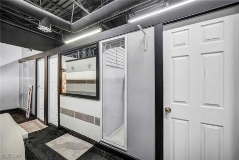 8400-8402 Cedar Avenue Cleveland OH 44103