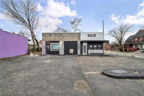 8400-8402 Cedar Avenue Cleveland OH 44103