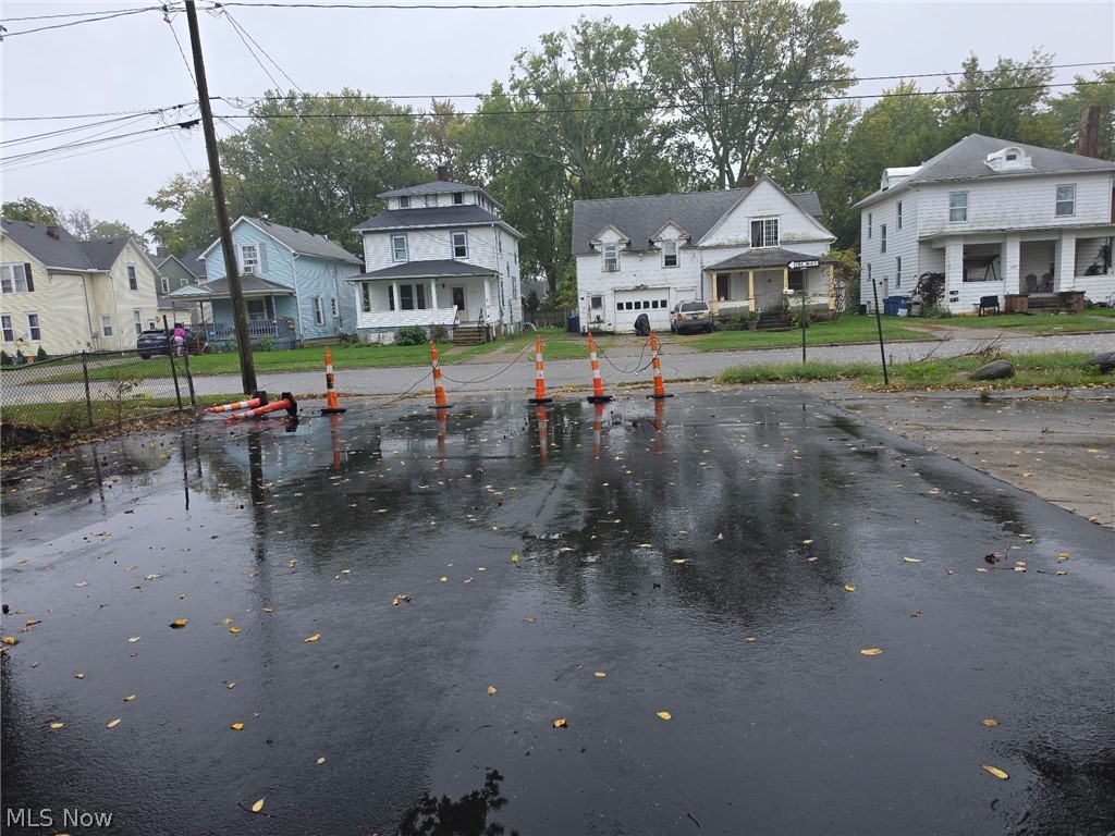 1319 W Erie Avenue Lorain OH 44052