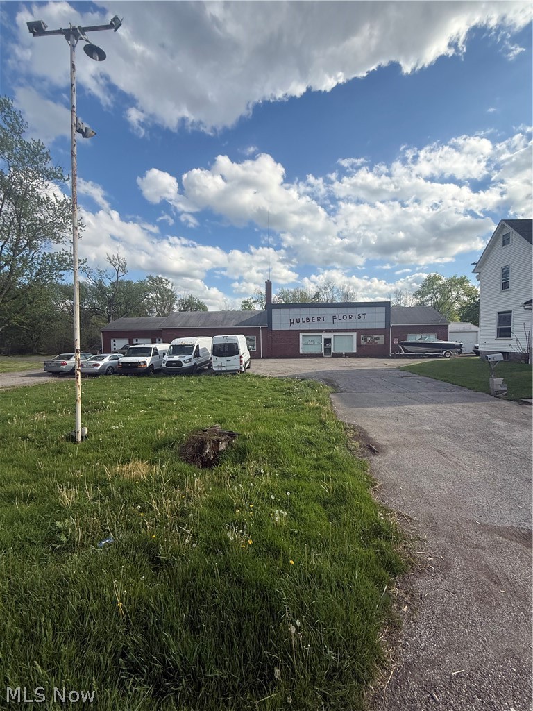 6136 W Liberty Street Hubbard OH 44425