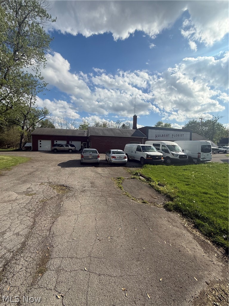 6136 W Liberty Street Hubbard OH 44425