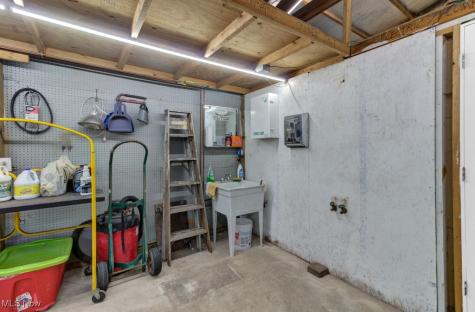 7000 Alliance Road NW Malvern OH 44644