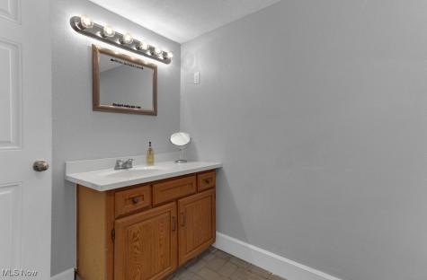 7000 Alliance Road NW Malvern OH 44644