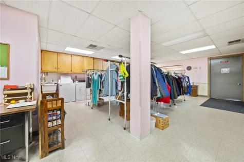 223 2nd Street Barberton OH 44203