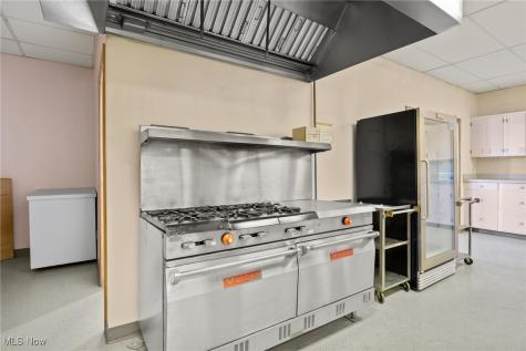 223 2nd Street Barberton OH 44203