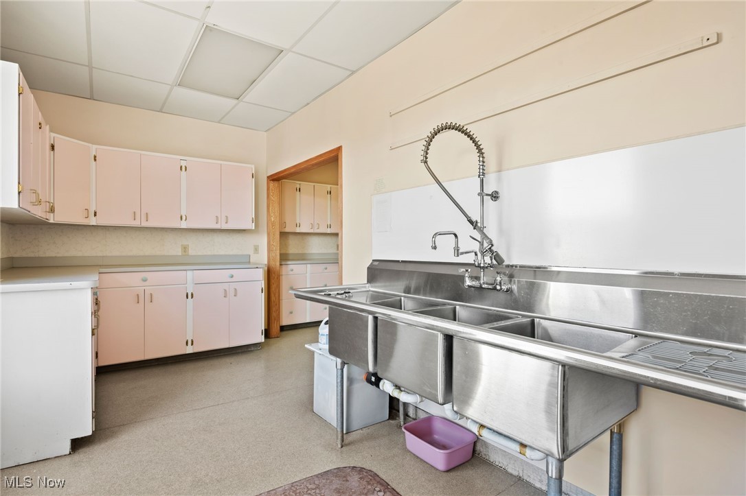 223 2nd Street Barberton OH 44203