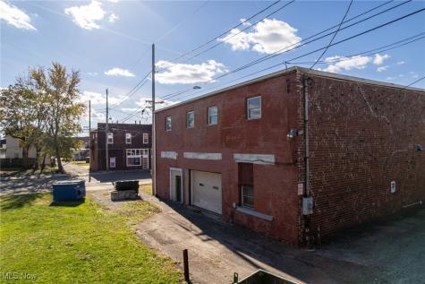 223 2nd Street Barberton OH 44203