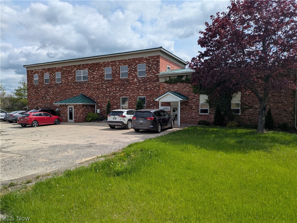 9755 Plank Road Montville OH 44064