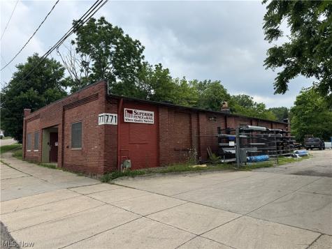 771 Moon Street Akron OH 44307