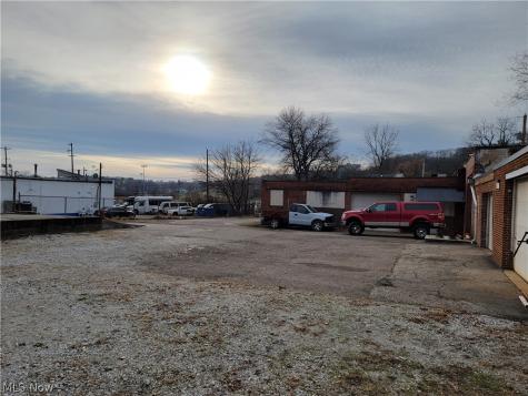 771 Moon Street Akron OH 44307