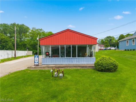 764 College Street Wadsworth OH 44281