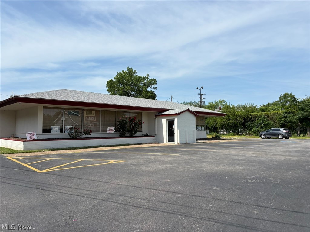 2812 W Erie Avenue Lorain OH 44053
