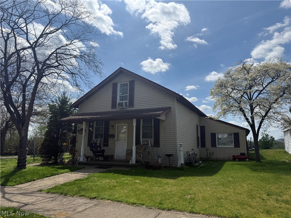 1221-1223 2nd Street NW New Philadelphia OH 44663
