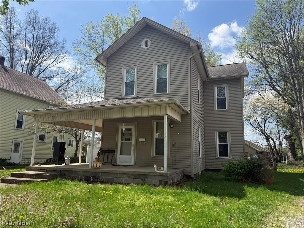 1221-1223 2nd Street NW New Philadelphia OH 44663