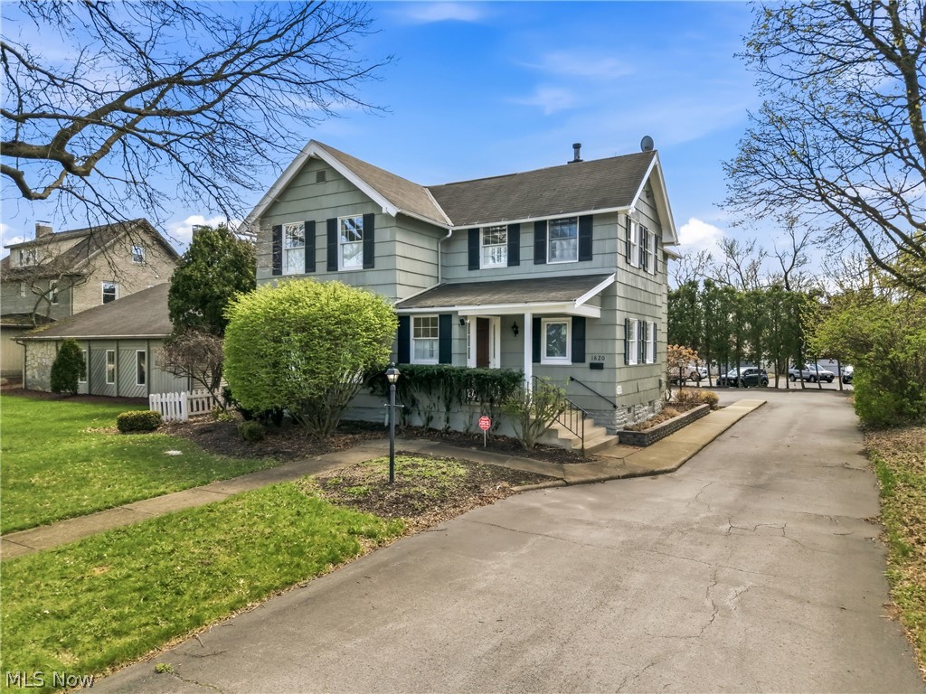 1820 E Market Street Warren OH 44483