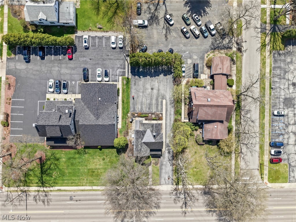 1820 E Market Street Warren OH 44483