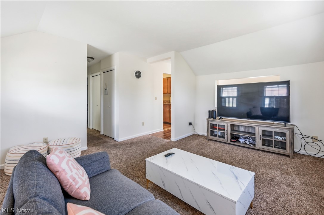 1820 E Market Street Warren OH 44483