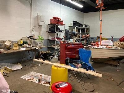 154 Woodbury Street Elyria OH 44035