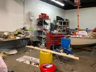 154 Woodbury Street Elyria OH 44035