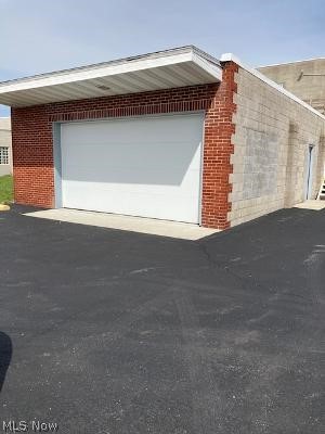 154 Woodbury Street Elyria OH 44035