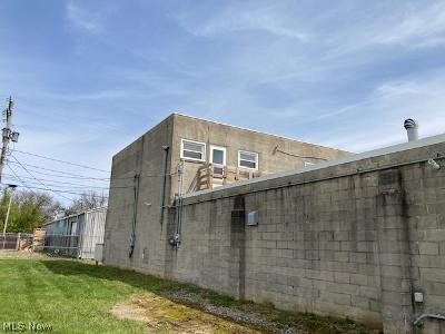 154 Woodbury Street Elyria OH 44035