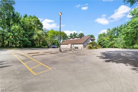 6071 Middle Ridge Road Lorain OH 44053