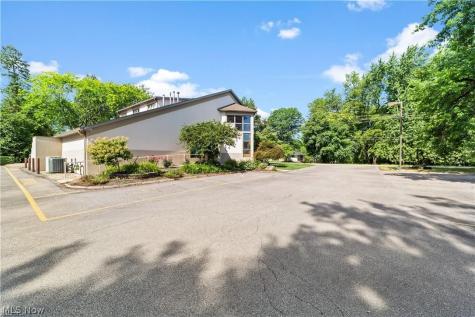 6071 Middle Ridge Road Lorain OH 44053