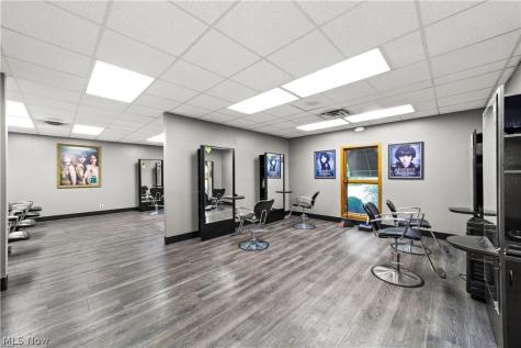 6071 Middle Ridge Road Lorain OH 44053