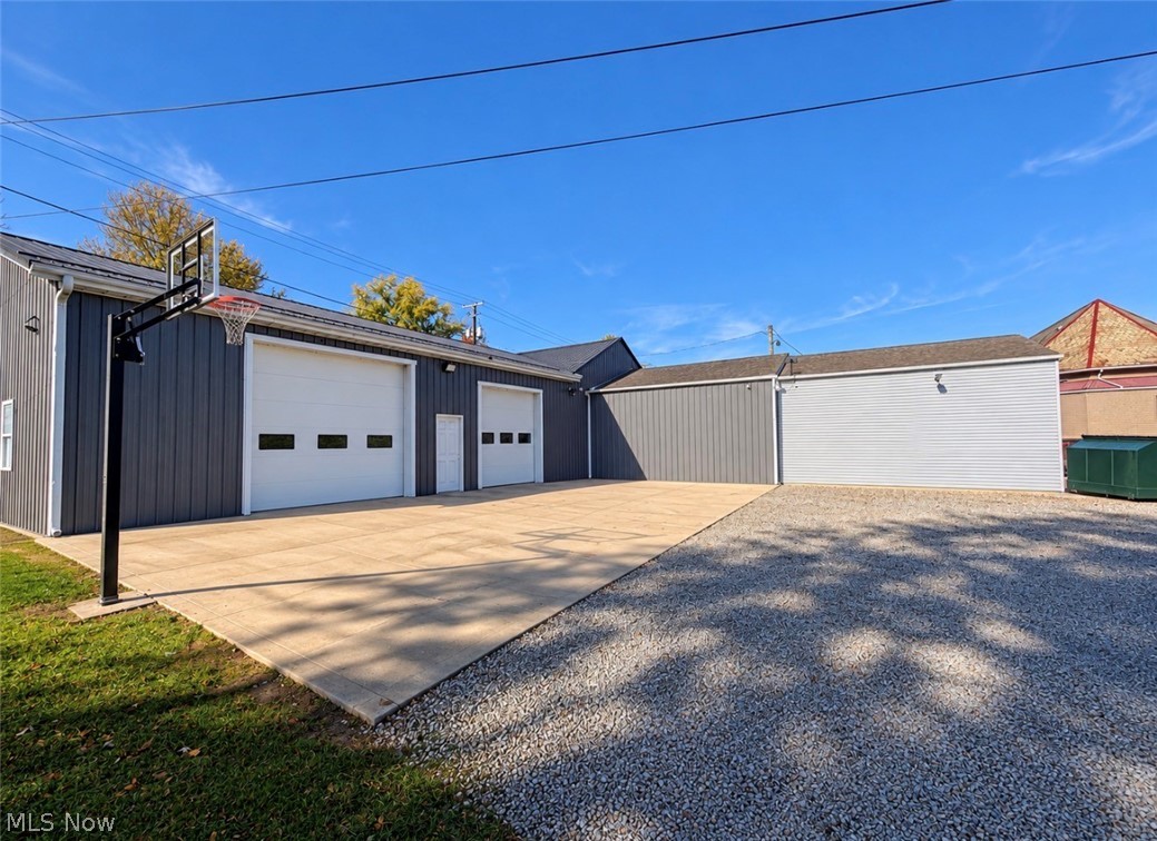 222 & 226 S River Street Newcomerstown OH 43832
