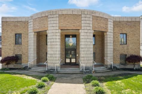 542 W Park Avenue Barberton OH 44203