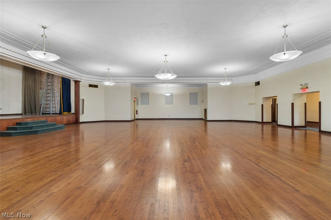 542 W Park Avenue Barberton OH 44203